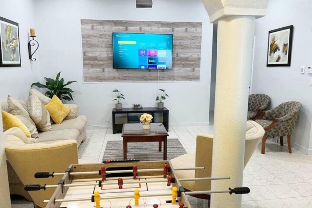 Amazing & Cozy Duplex Near Zoo Miami ! Villa Exterior photo