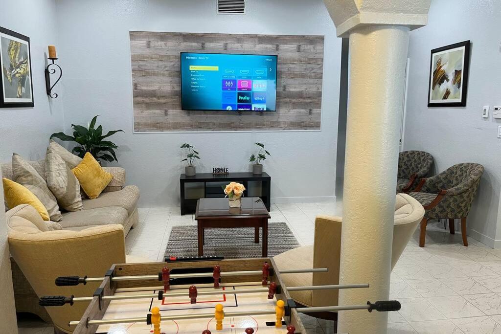 Amazing & Cozy Duplex Near Zoo Miami ! Villa Exterior photo