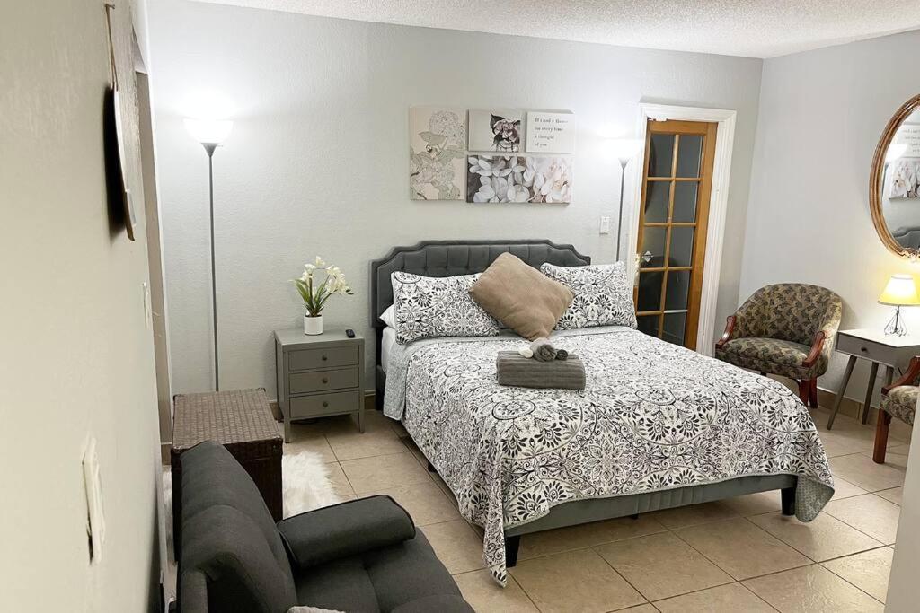 Amazing & Cozy Duplex Near Zoo Miami ! Villa Exterior photo