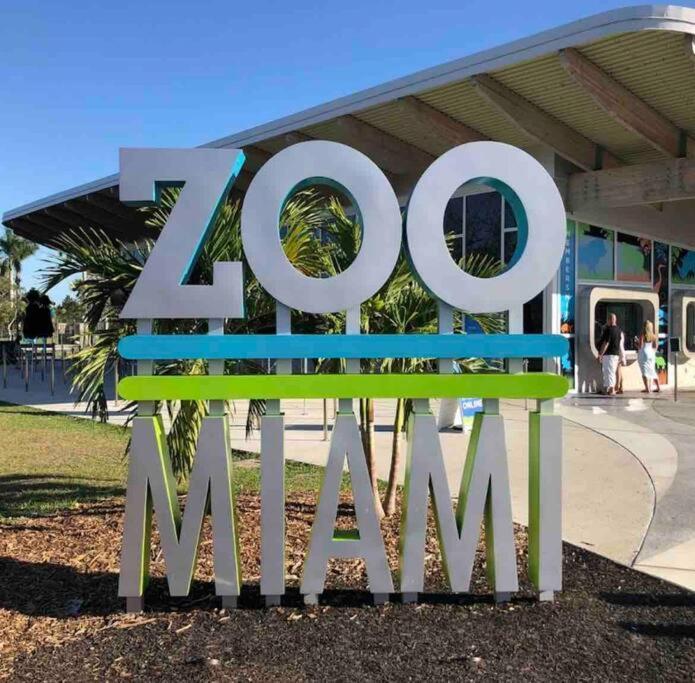 Amazing & Cozy Duplex Near Zoo Miami ! Villa Exterior photo